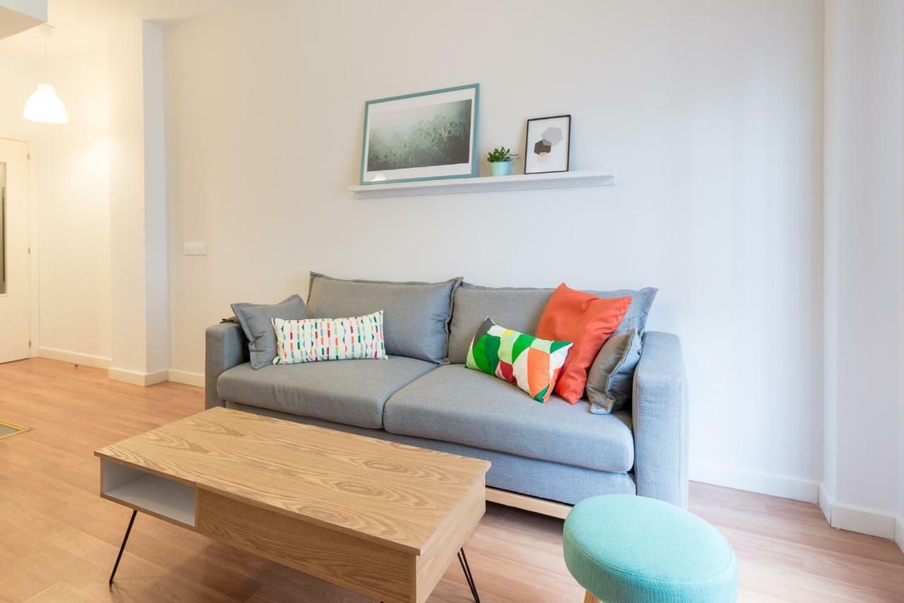 Homely Malaga Plaza Montano ภายนอก รูปภาพ