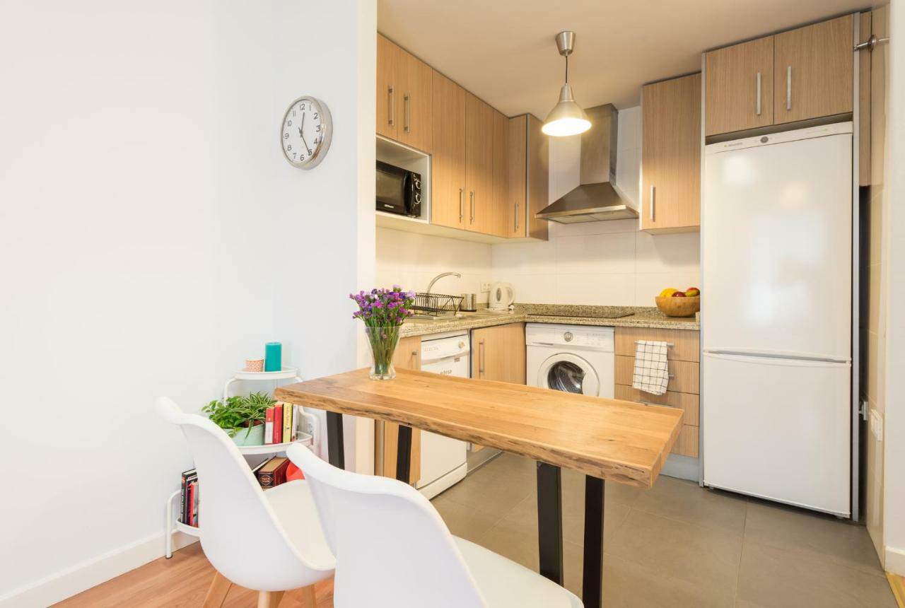 Homely Malaga Plaza Montano ภายนอก รูปภาพ