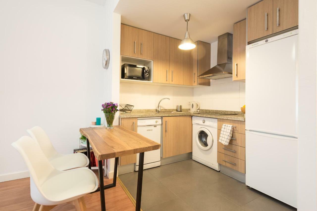 Homely Malaga Plaza Montano ภายนอก รูปภาพ