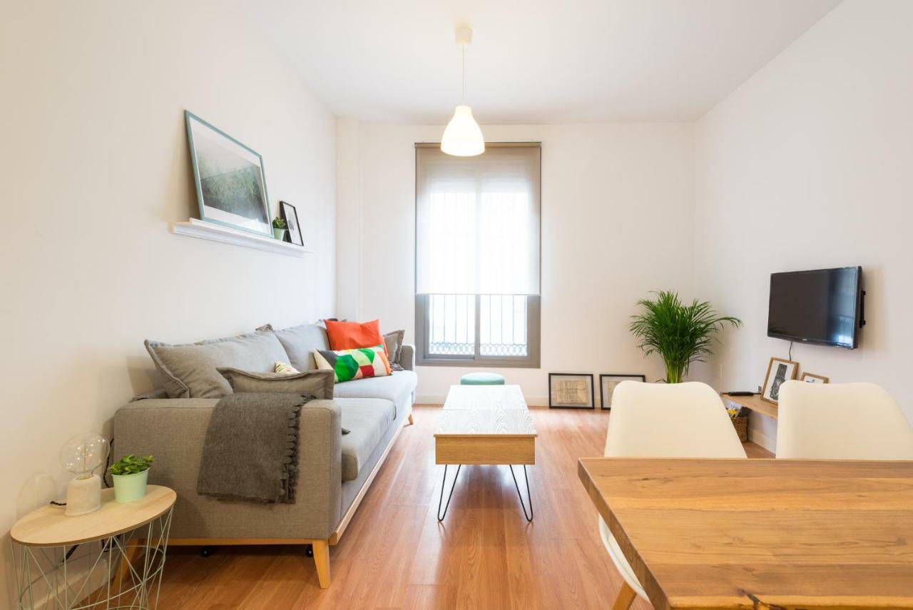 Homely Malaga Plaza Montano ภายนอก รูปภาพ