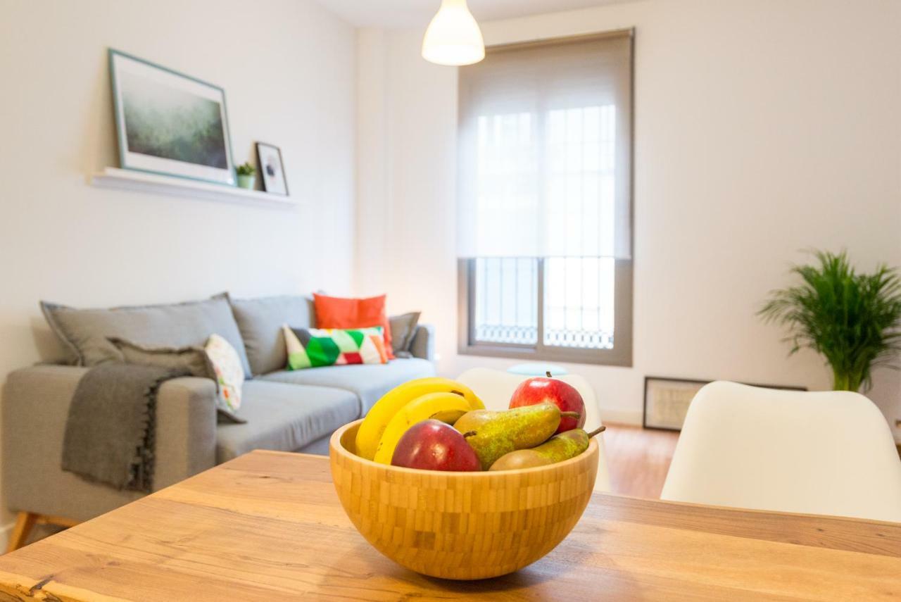 Homely Malaga Plaza Montano ภายนอก รูปภาพ