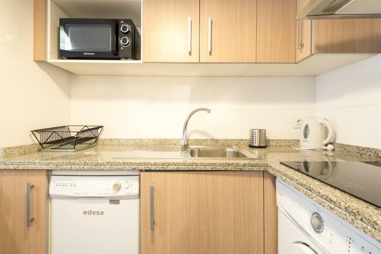 Homely Malaga Plaza Montano ภายนอก รูปภาพ