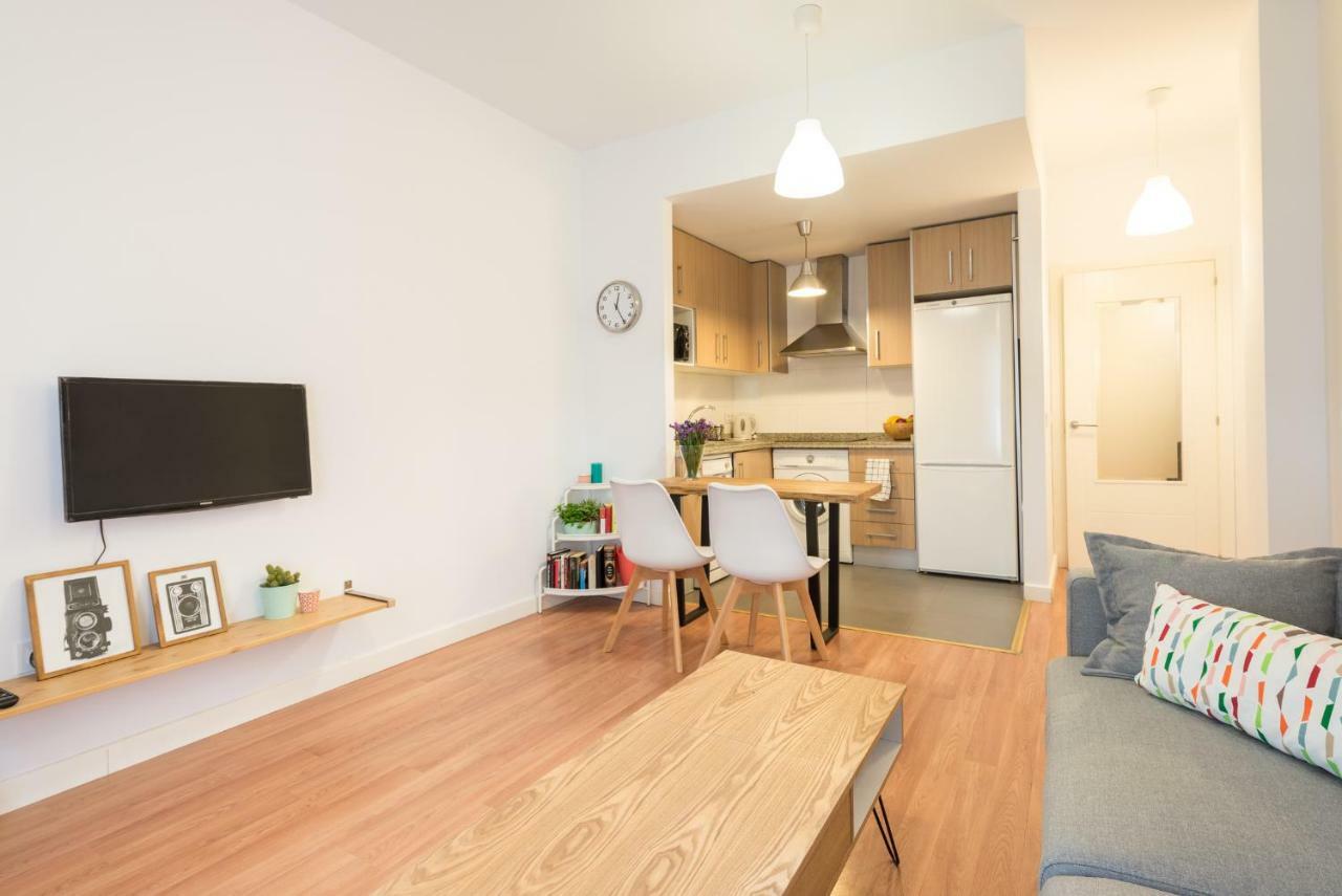 Homely Malaga Plaza Montano ภายนอก รูปภาพ