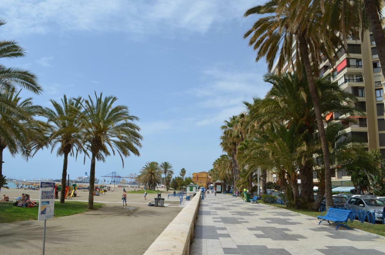 Homely Malaga Plaza Montano ภายนอก รูปภาพ