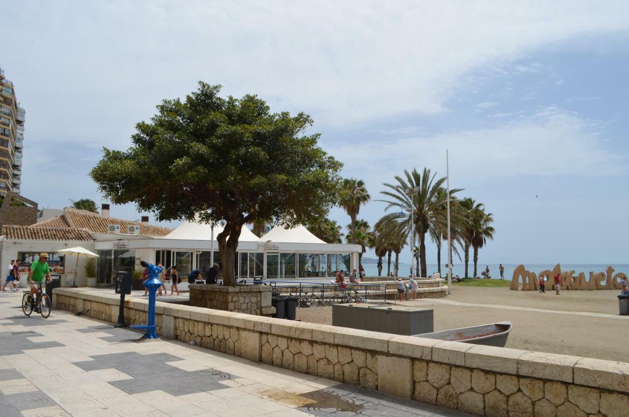 Homely Malaga Plaza Montano ภายนอก รูปภาพ