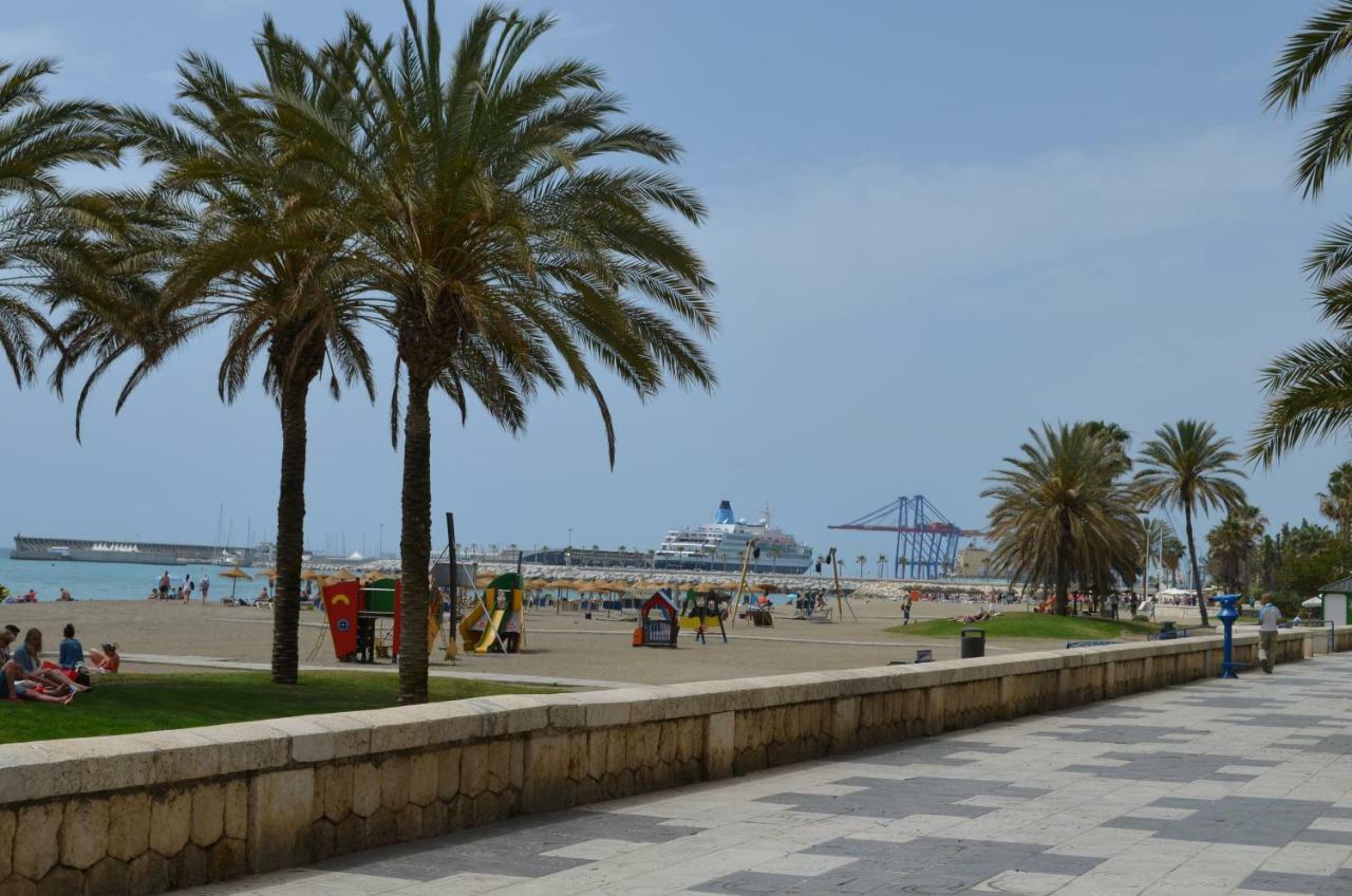 Homely Malaga Plaza Montano ภายนอก รูปภาพ