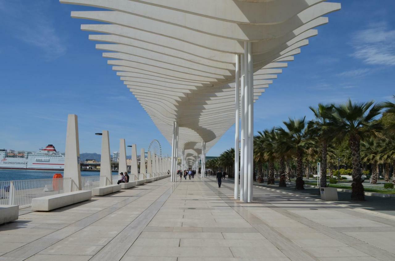 Homely Malaga Plaza Montano ภายนอก รูปภาพ